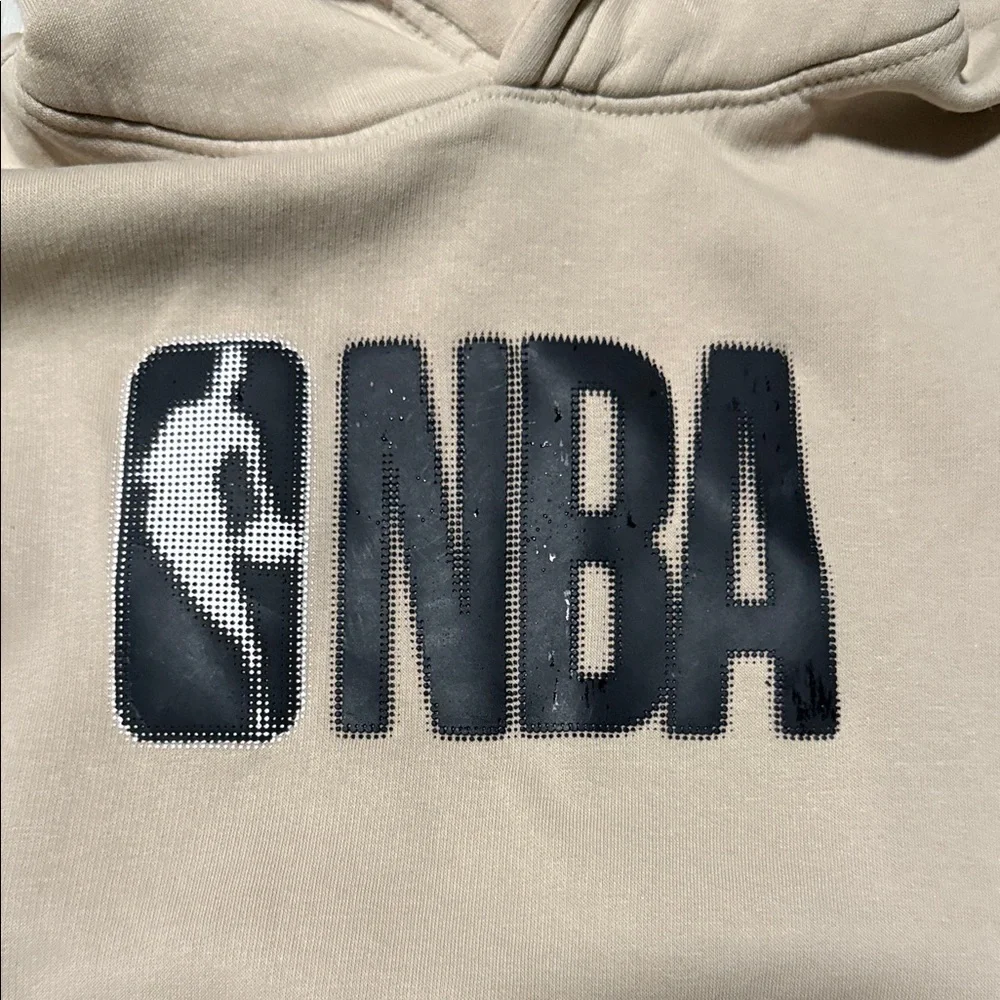 NBA Logo Kid’s Zara Beige Hooded Sweatshirt with pocket and graphics -Size 11-12